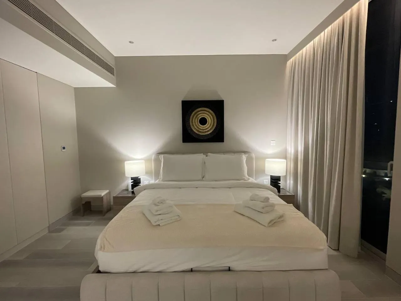 Dubai Marina Walk Gem Modern Apartments With Pool & Gym Access, Steps To Beach & Metro Managed By Sunnyhomes