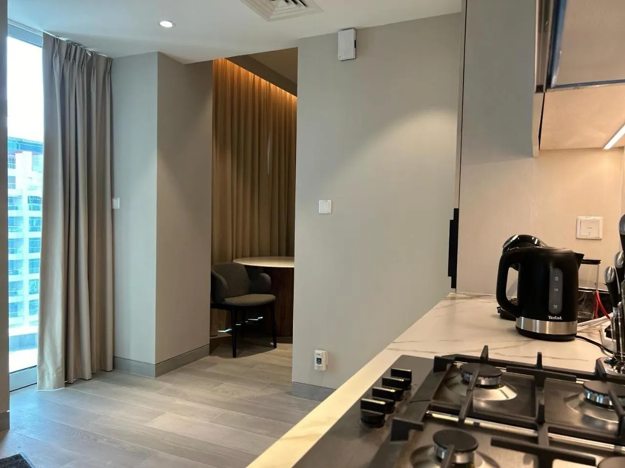 Dubai Marina Walk Gem Modern Apartments With Pool & Gym Access, Steps To Beach & Metro Managed By Sunnyhomes 0*,  アラブ首長国連邦