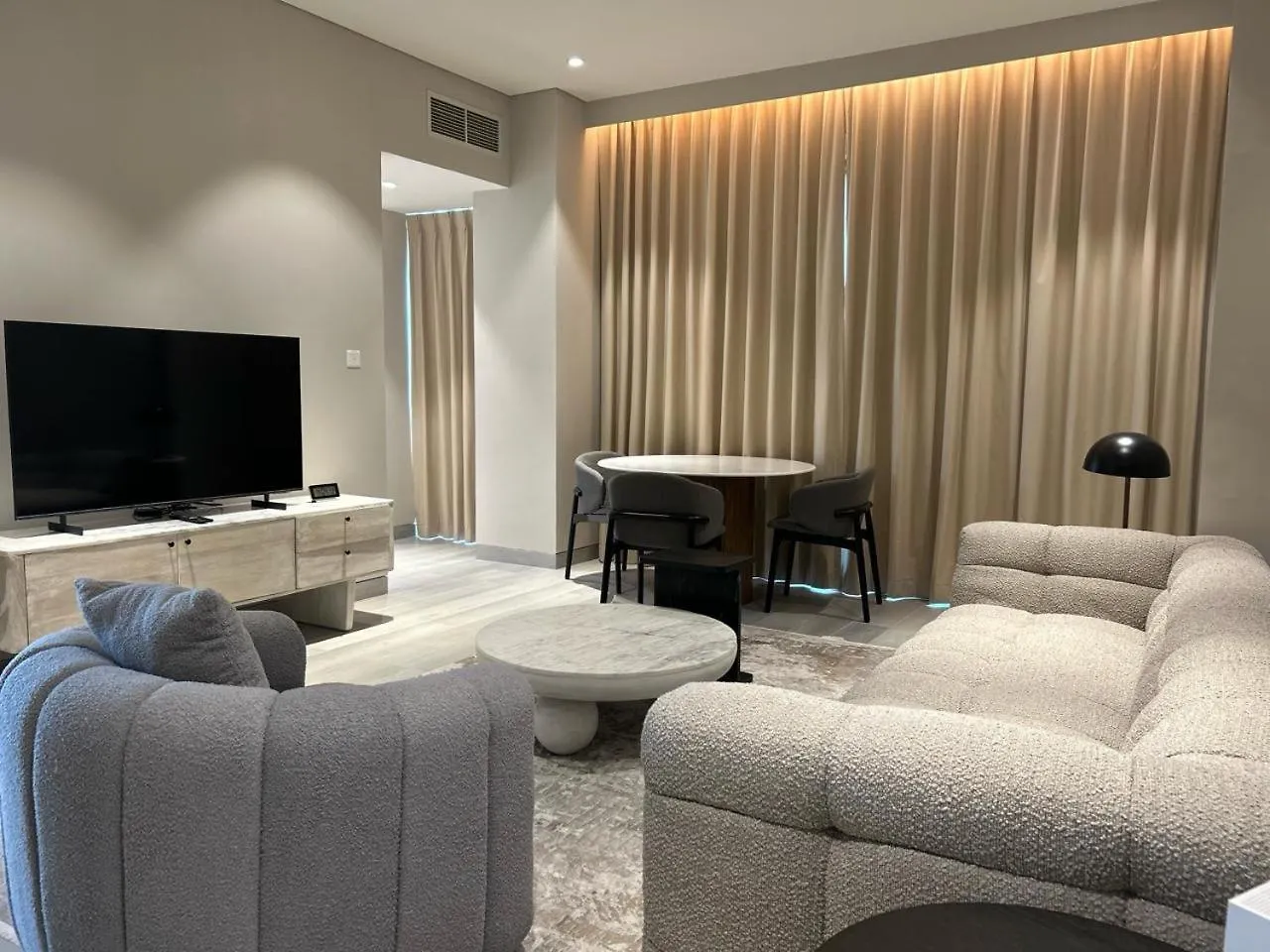 Dubai Marina Walk Gem Modern Apartments With Pool & Gym Access, Steps To Beach & Metro Managed By Sunnyhomes