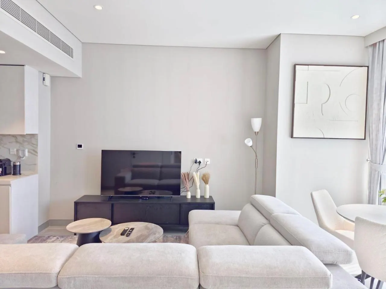 Dubai Marina Walk Gem Modern Apartments With Pool & Gym Access, Steps To Beach & Metro Managed By Sunnyhomes
