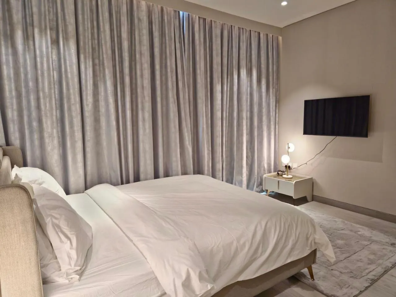 Dubai Marina Walk Gem Modern Apartments With Pool & Gym Access, Steps To Beach & Metro Managed By Sunnyhomes